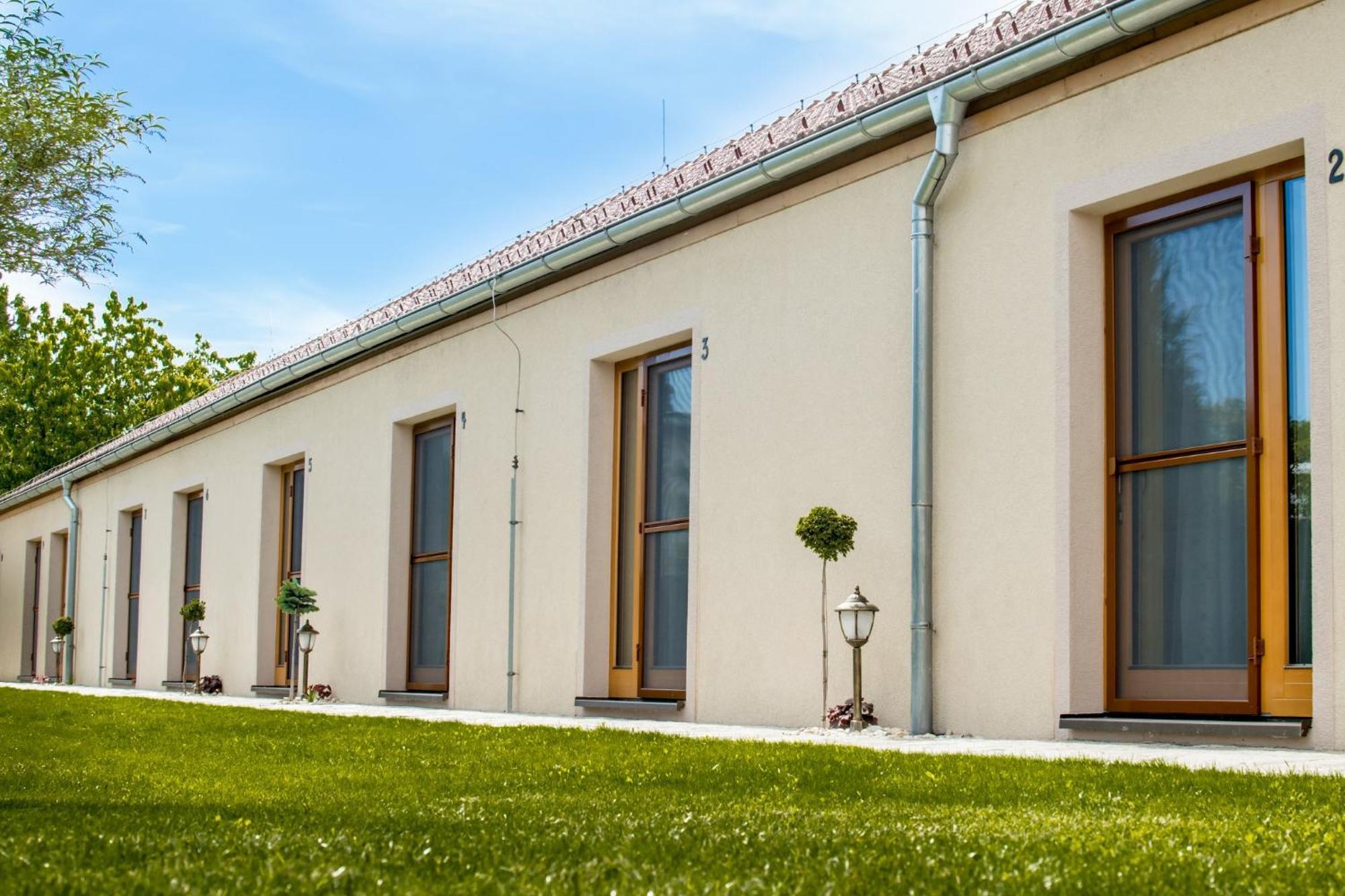 Penzion Vcelarsky Dvur Lednice Εξωτερικό φωτογραφία